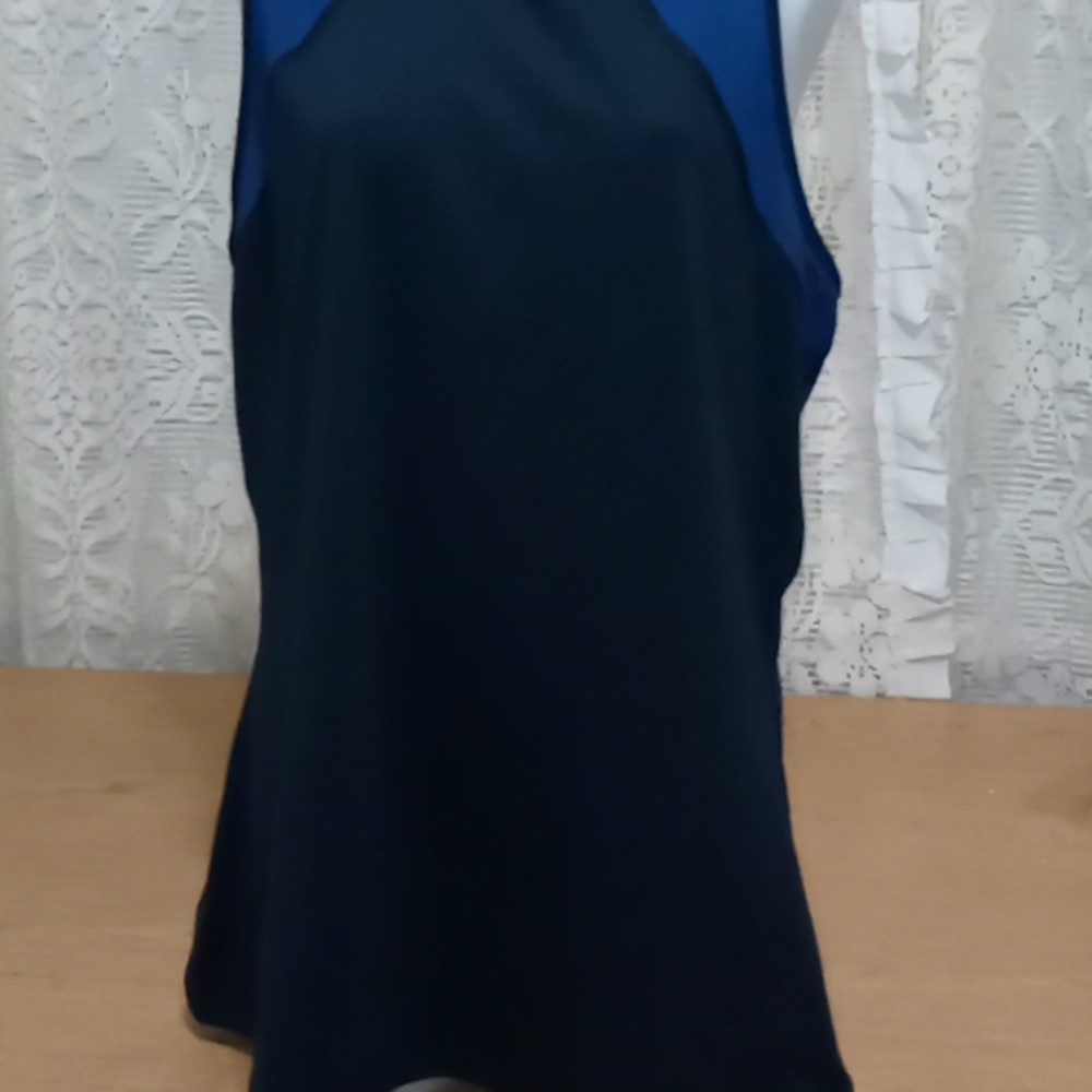 Nike top